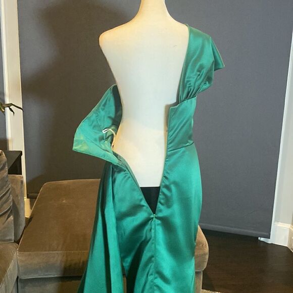 Women’s Green One Shoulder Full Length Mermaid Fit Formal Dress Size 6 - Picture 6 of 10